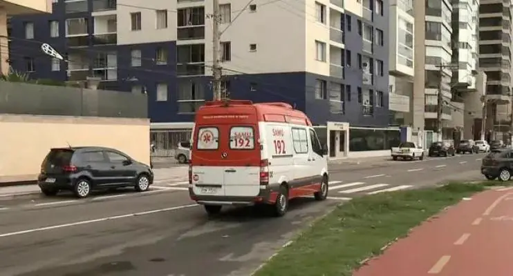  Turista mineiro é baleado em tentativa de assalto em praia de Vila Velha