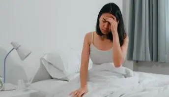  Vitamina D: conheça os 3 sintomas que mostram a falta do composto no corpo