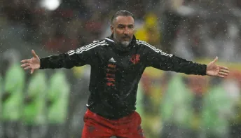 Vítor Pereira diz que 'dificuldade financeira' do Corinthians também contribuiu para saída