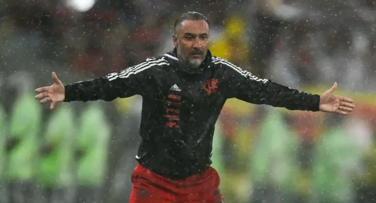 Vítor Pereira diz que 'dificuldade financeira' do Corinthians também contribuiu para saída
