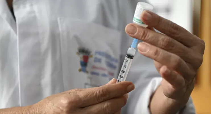 Vitória abre agendamento para vacinação contra a dengue nesta sexta (23)