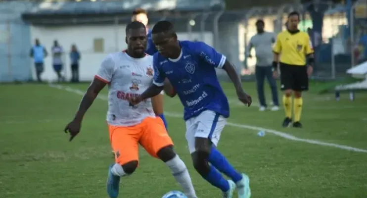 Vitória-ES vira contra o Nova Iguaçu e se recupera