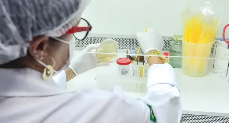 Vitória nomeia mais profissionais aprovados em concurso da saúde