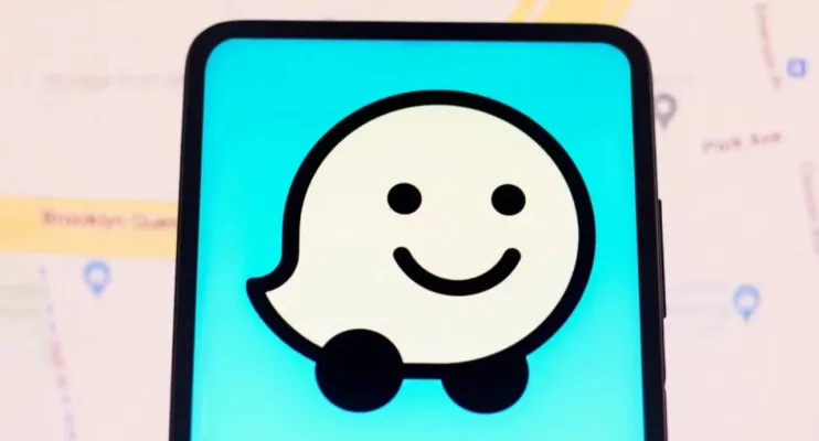 Waze lança modo Moto no Brasil para evitar acidentes e buracos