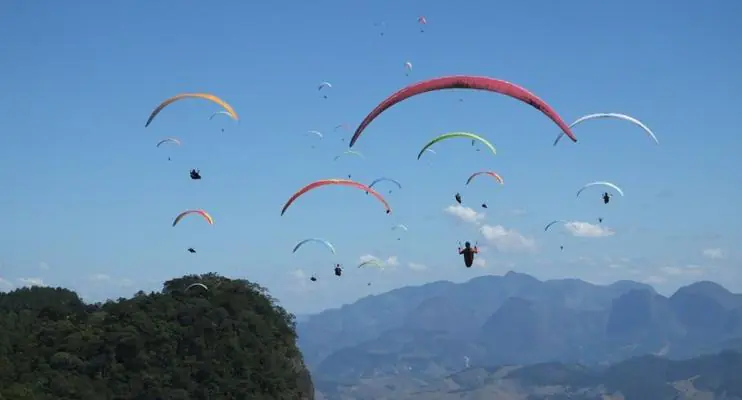 Campeonato Britânico e a Copa do Mundo de Parapente serão as atrações no município capixaba.