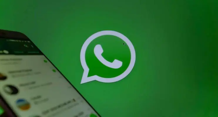 WhatsApp libera possibilidade de reagir a mensagens com emojis