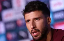Zagueiro de Portugal abre o jogo sobre suposto racha no elenco por Cristiano Ronaldo